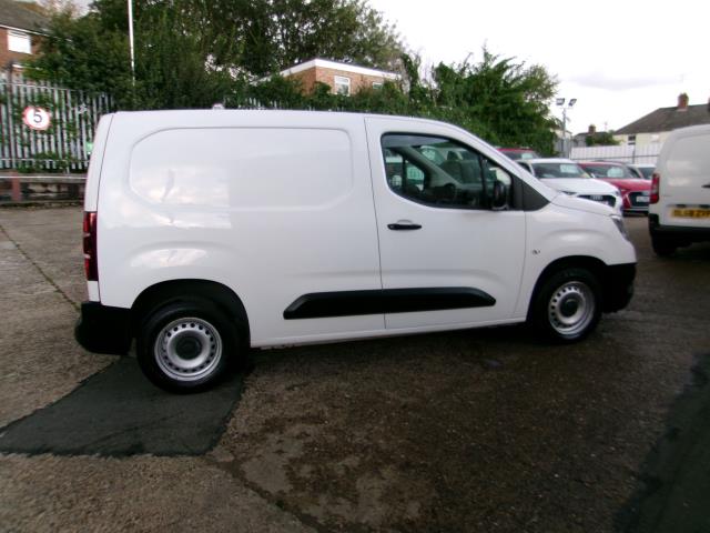 2019 Vauxhall Combo Cargo 2000 1.6 Turbo D 100Ps H1 Edition Van (DL68XVG) Image 9